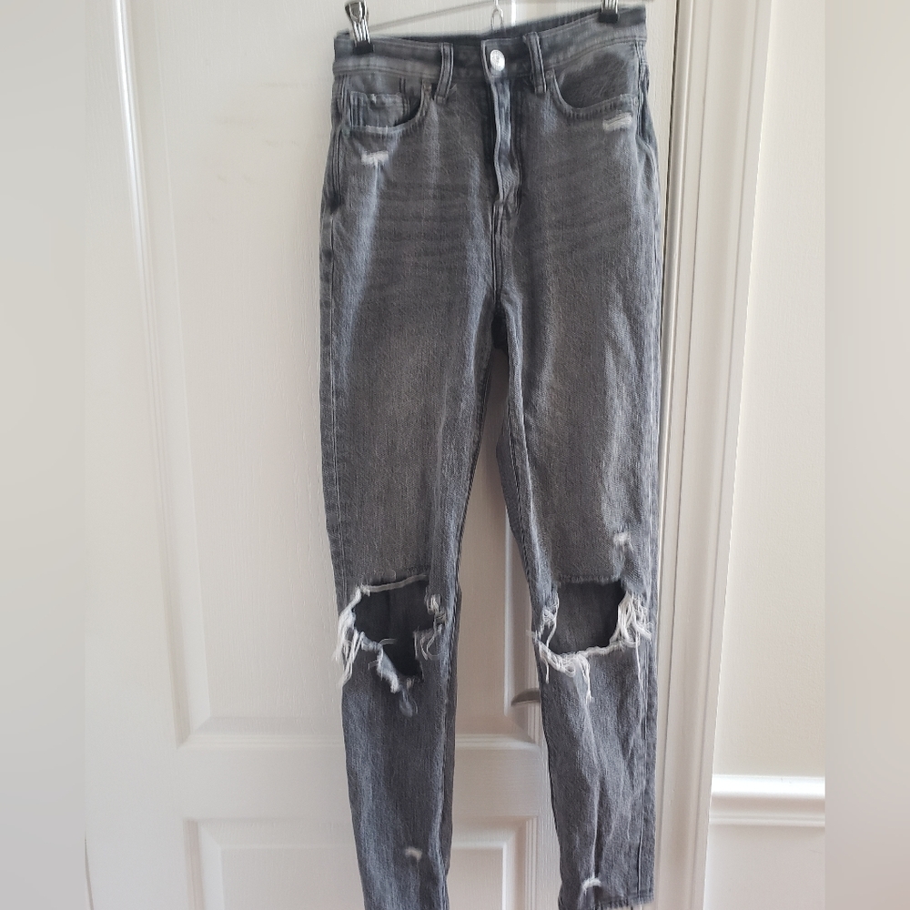 American Eagle Highest Rise Mom Jean Size 00 Long.